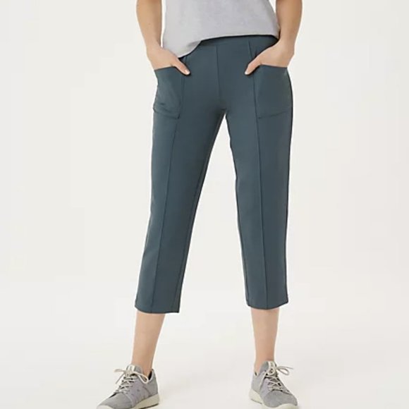Denim & Co Active Duo Stretch Capris. 14963 - Picture 1 of 2